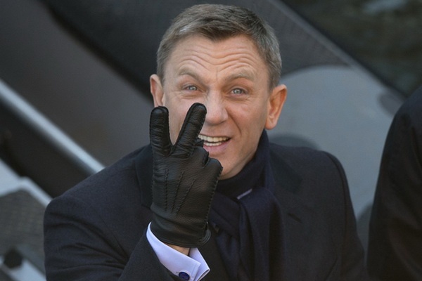 Daniel Craig tiep tuc sam vai diep vien 007 hinh anh