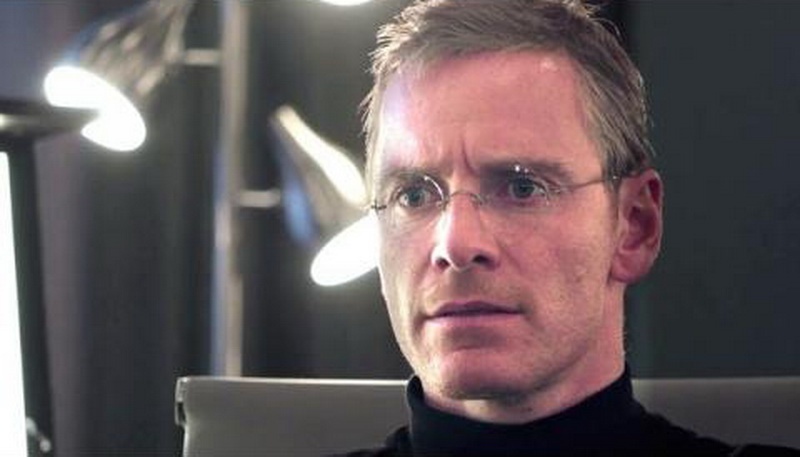 Leonardo DiCaprio và Christian Bale từ chối đóng vai Steve Jobs vì vợ của ông. Cuối cùng, Michael Fassbender là người hóa thân thành nhân vật.