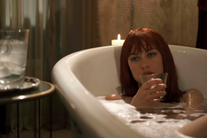 ‘Truy sat’ chi danh cho fan cua Olga Kurylenko hinh anh