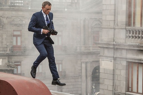 Phim ‘007’ moi lien tuc pha vo ky luc phong ve hinh anh