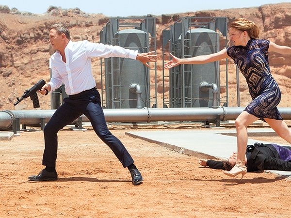 Phim ‘007’ moi bi gioi phe binh che nhat thoi Daniel Craig hinh anh