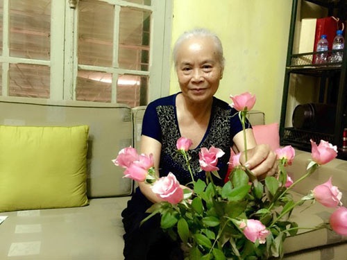 Cuoc song vien man ve gia cua nghe si Ngoc Thoa hinh anh