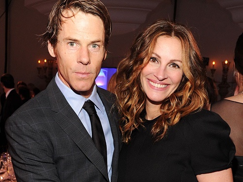 Julia Roberts so phai dung truoc may quay cua chong hinh anh