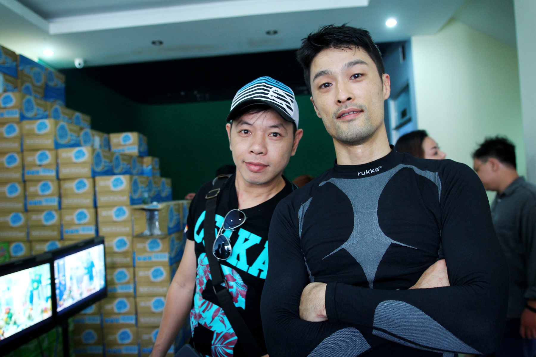 Bo doi Thai Hoa - Johnny Tri Nguyen khoi quay 'Fan cuong' hinh anh