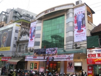 Rap Dan Chu tai Ha Noi khong dong cua vinh vien hinh anh