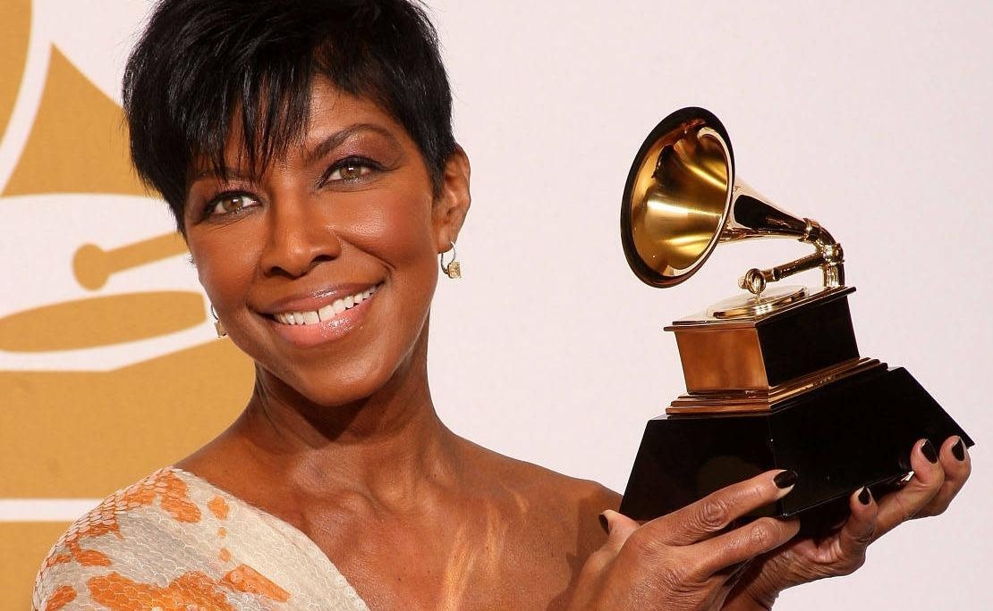 Danh ca Natalie Cole qua doi o tuoi 65 hinh anh