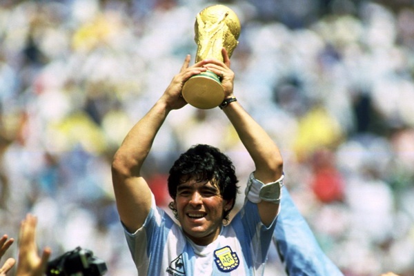 Sap co phim tai lieu moi ve Diego Maradona hinh anh