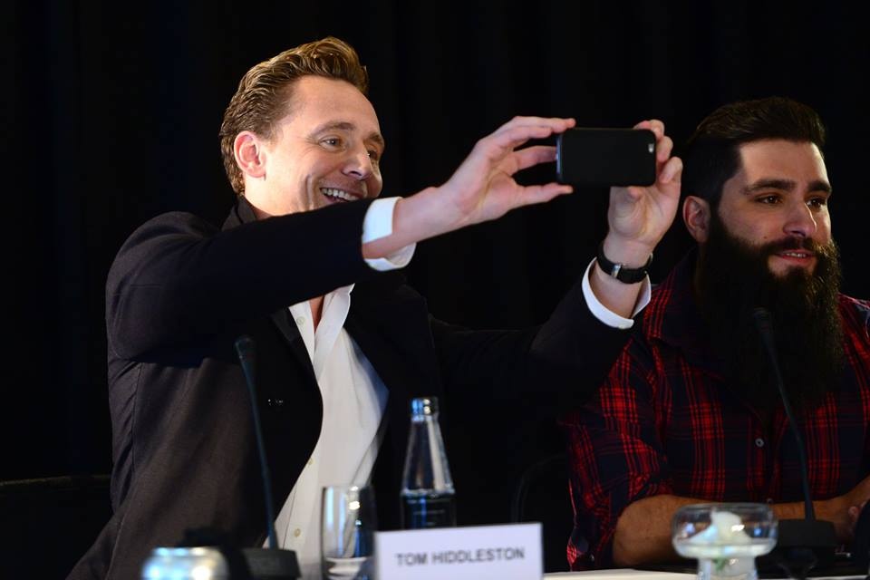 Tom Hiddleston noi tieng Viet tai buoi hop bao 'King Kong' hinh anh