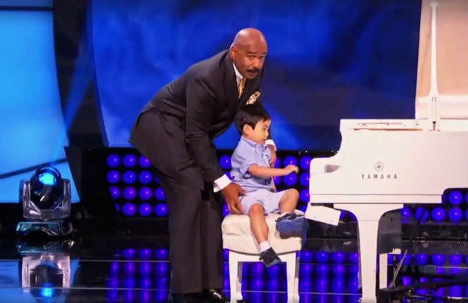 Evan Le trong chuong trinh 'Little Big Shots' cua NBC hinh anh