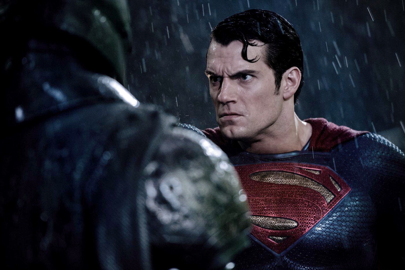 ‘Batman v Superman’ pha tan hang loat ky luc phong ve hinh anh