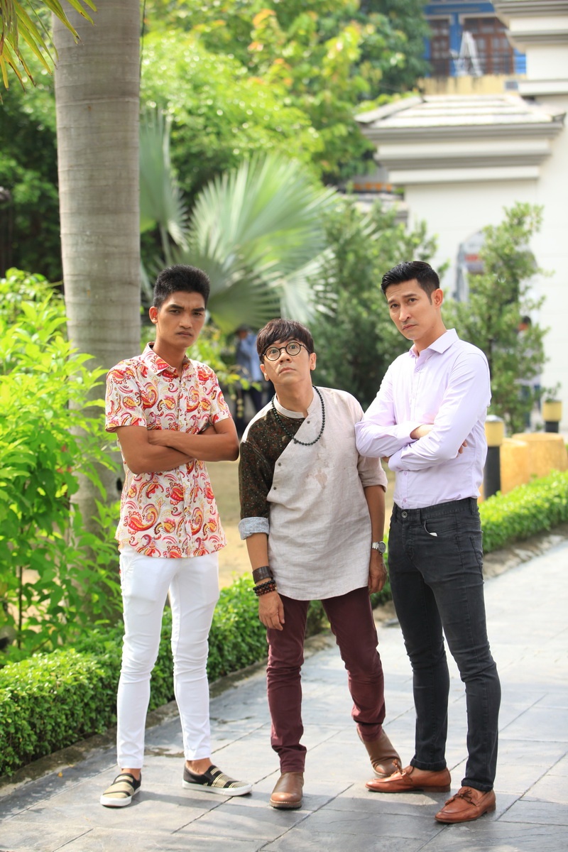 review Vo oi... em o dau? anh 3