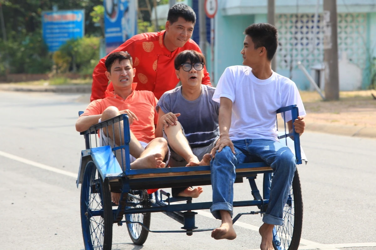 review Vo oi... em o dau? anh 2