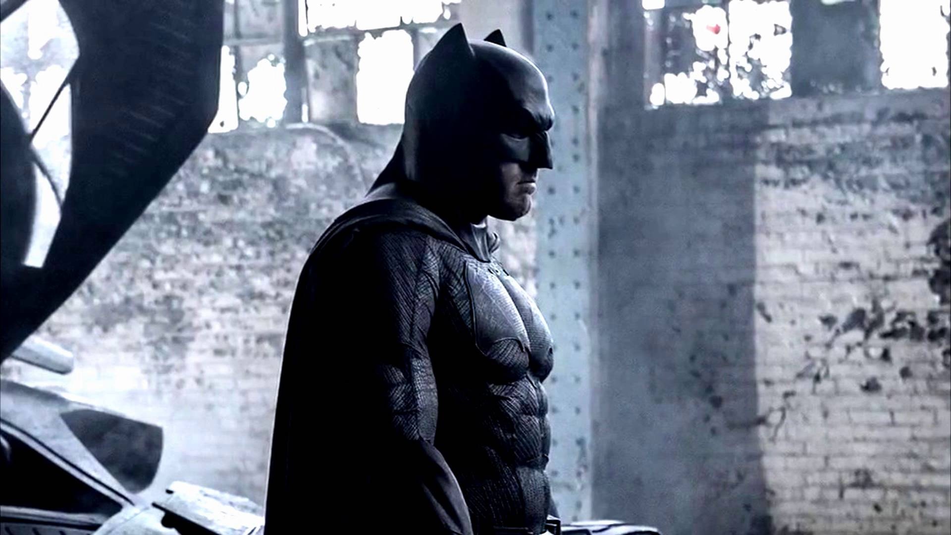 Hans Zimmer & Junkie XL - 'Beautiful Lie' (OST 'Batman v Superman: Dawn of Justice') hinh anh