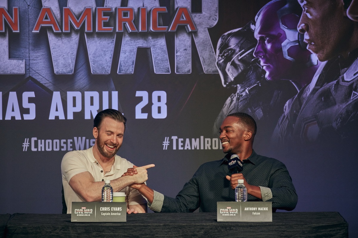 ra mat Captain America: Civil War tai Singapore anh 10