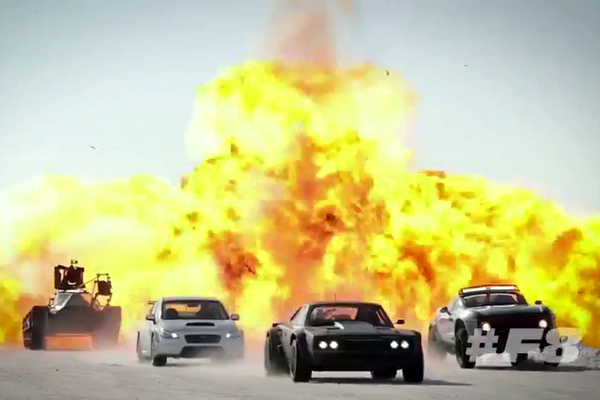 ‘Fast & Furious 8’ khoe phim truong chay no tren bang tuyet hinh anh