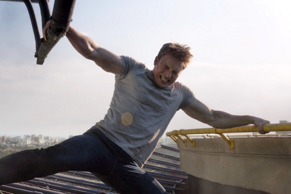 Bom tan Hollywood lam mua lam gio tai Hong Kong nua dau 2016 hinh anh