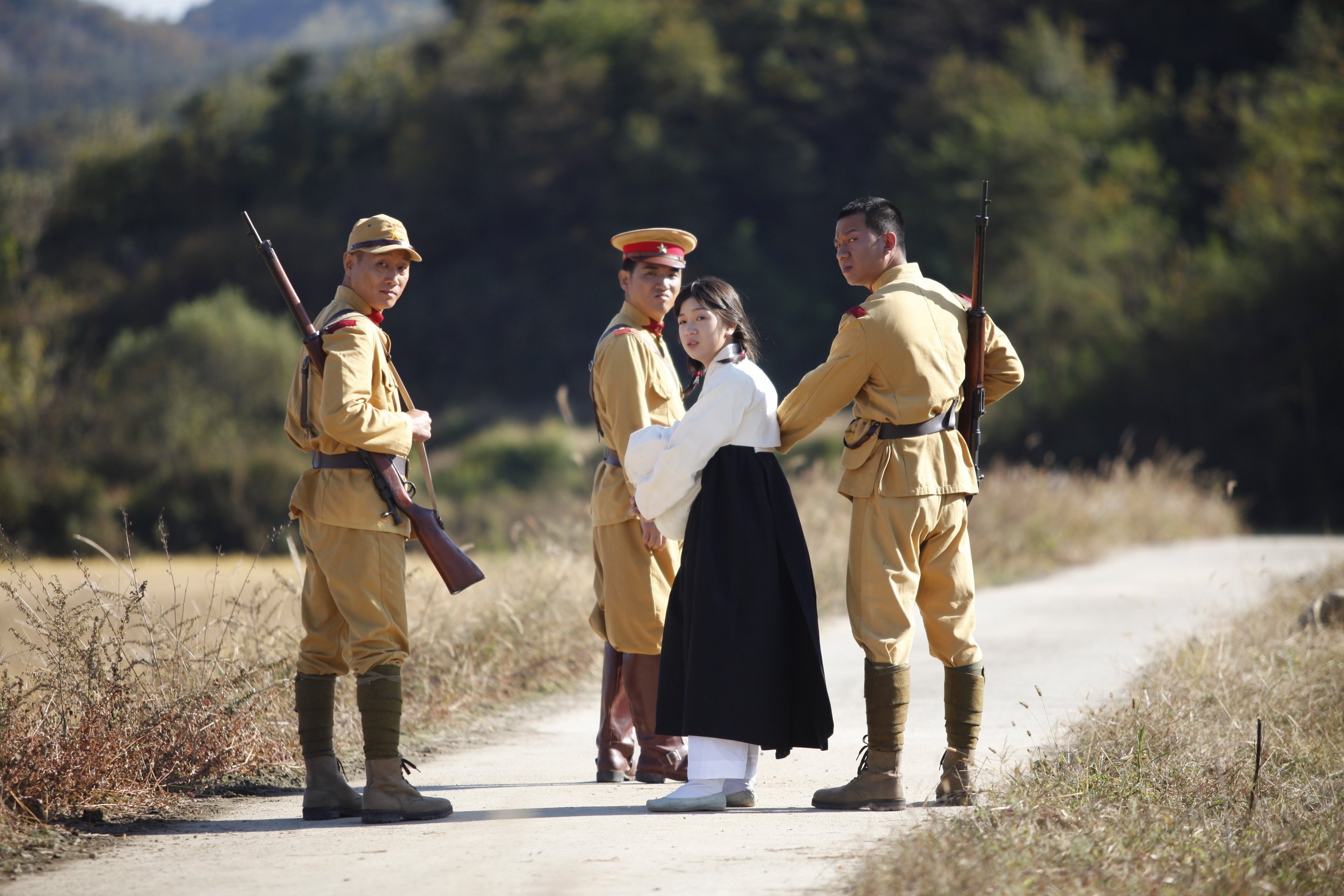 phim Han an khach 2016 anh 7