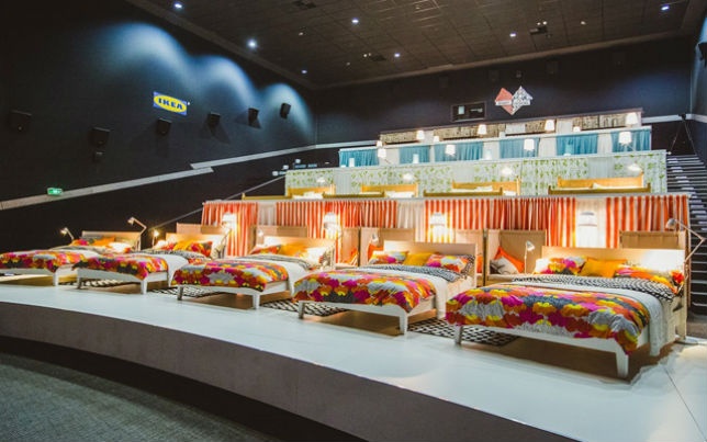 rap chieu phim giuong nam anh 1