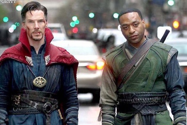 Trailer moi bo phim 'Doctor Strange: Thay phu thuy toi thuong' hinh anh
