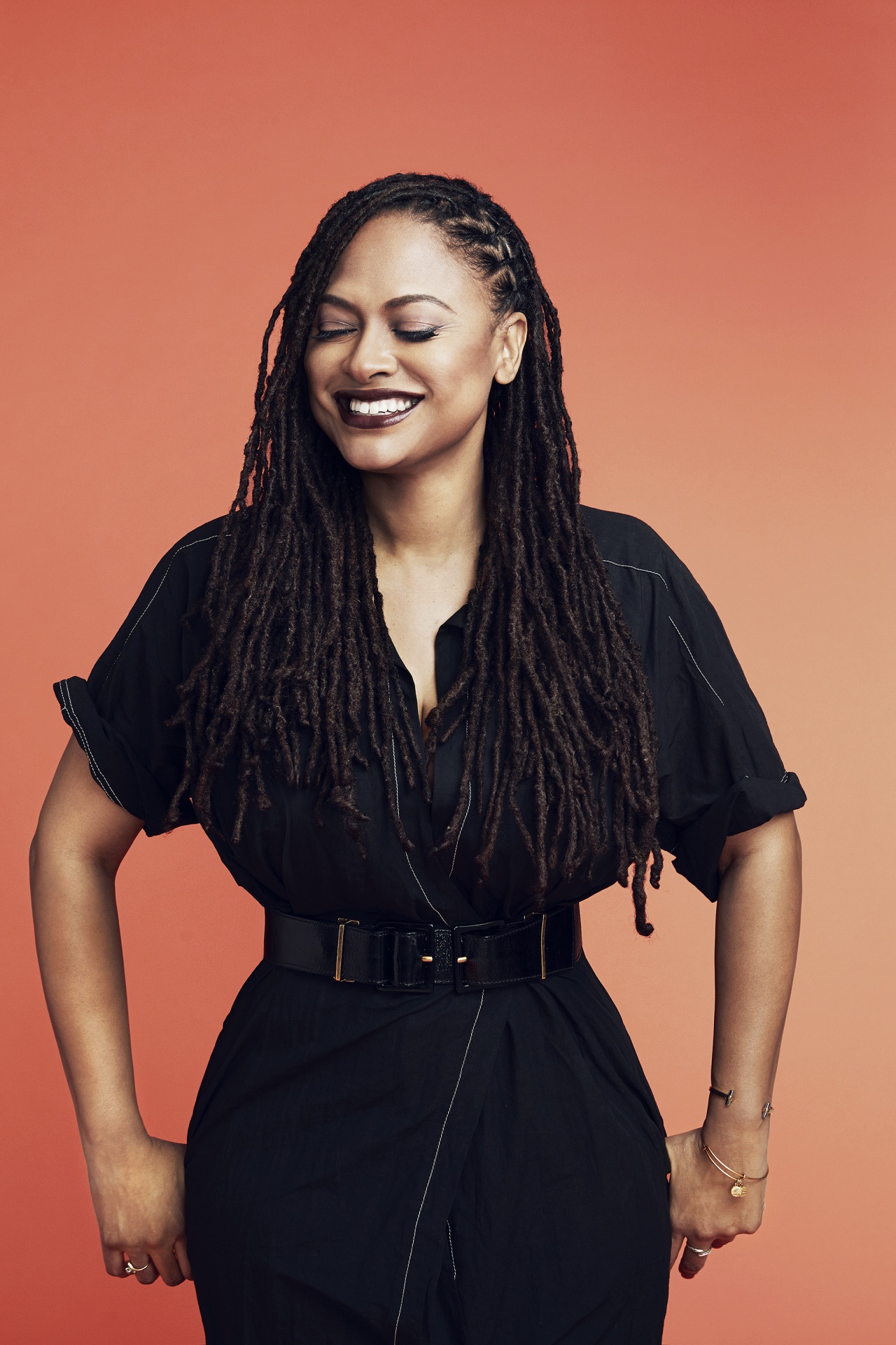 Ava DuVernay làm đạo diễn Nếp gấp thời gian ảnh 1 Ava DuVernay lam dao dien Nep gap thoi gian anh 1