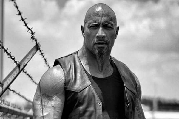 The Rock bat man voi ban dien nam trong ‘Fast & Furious 8’ hinh anh