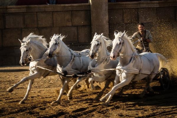 ‘Ben-Hur’ phien ban 2016 co the gay lo 100 trieu USD hinh anh