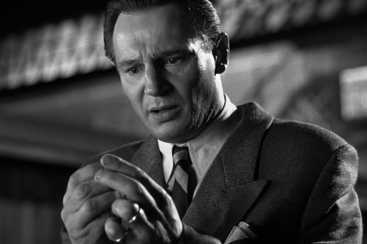 nguoi hung doi thuong tren phim anh 8