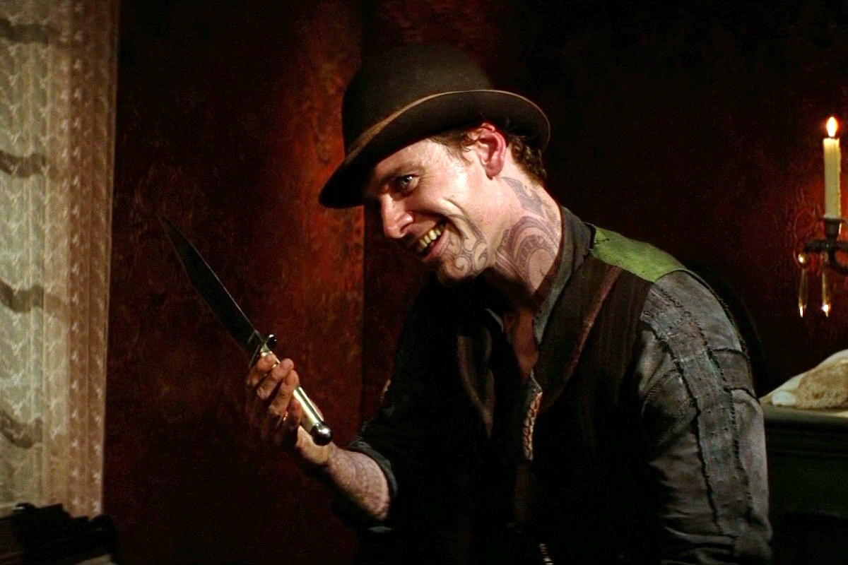 dien vien dong phim cho ca DC va Marvel anh 9