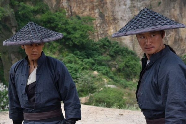 Trailer bo phim 'Huyet chien' hinh anh