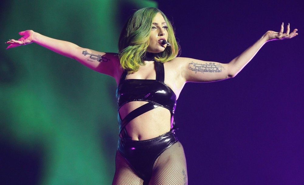 Lady Gaga la nghe si chinh tai tran Super Bowl 2017 hinh anh