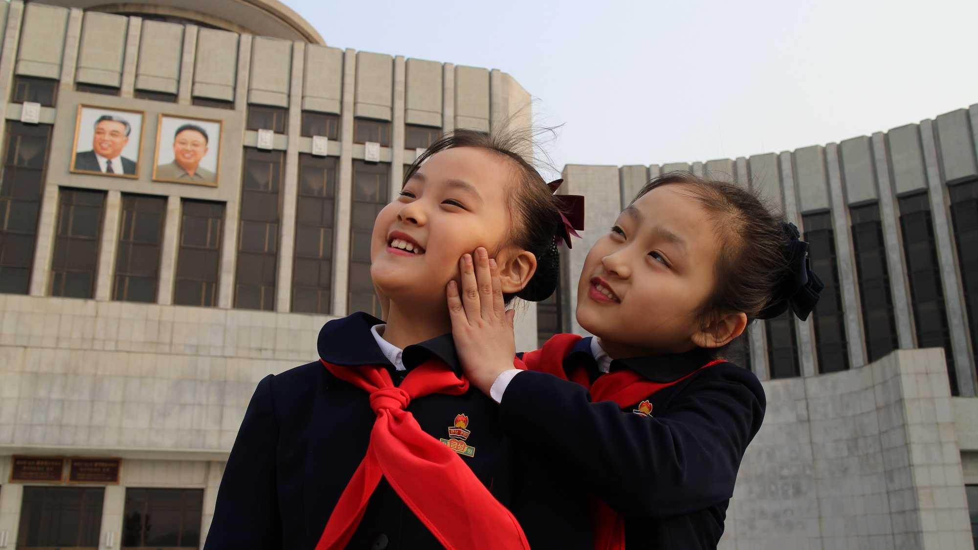 review phim Under the Sun ảnh 2 review phim Under the Sun anh 2