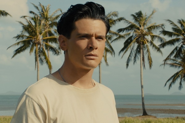 Tai tu ‘Unbroken’ se tai hien hinh anh Alexander McQueen hinh anh