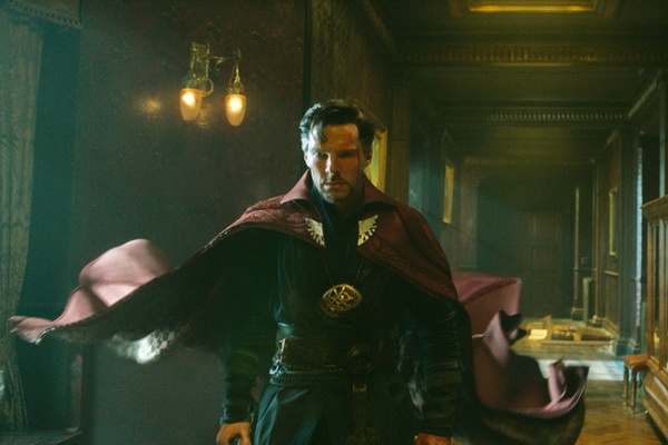 Phu thuy Doctor Strange thu som gan 90 trieu USD hinh anh