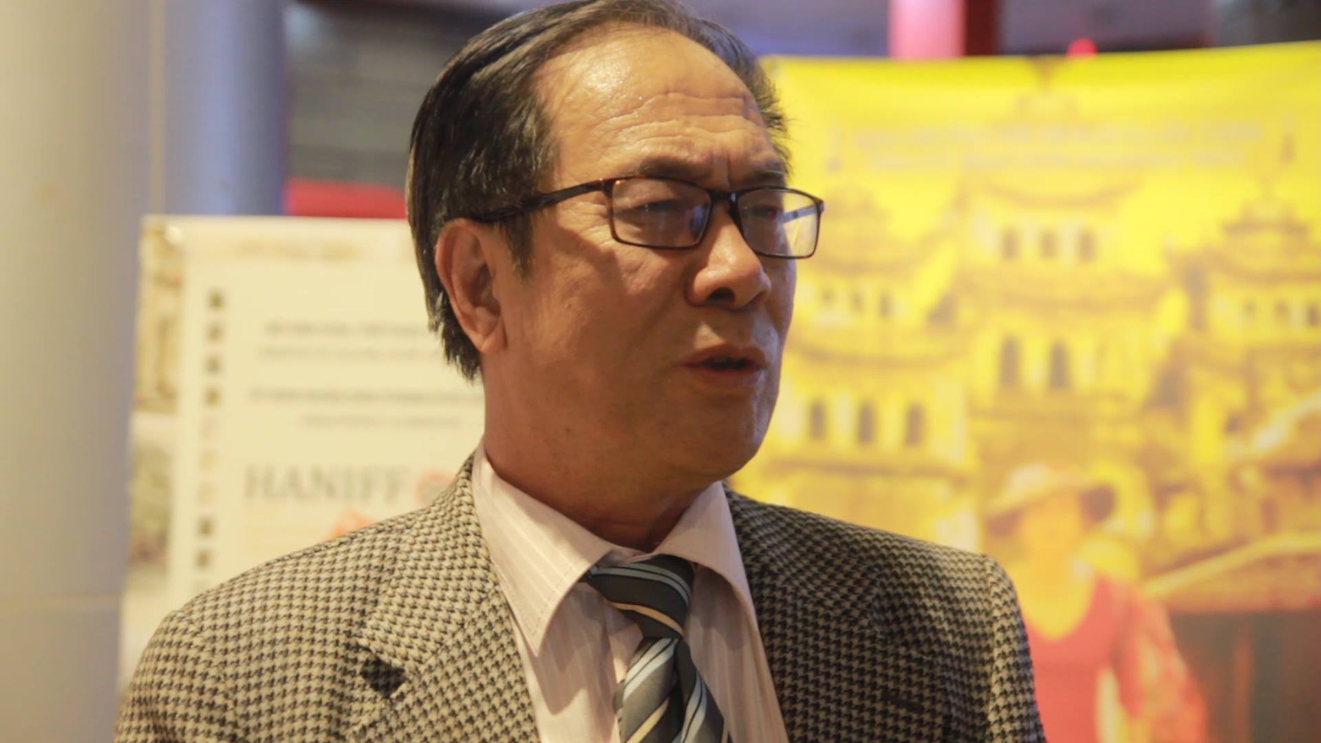 NSUT Tat Binh ke chuyen doan phim 'Dong Duong' tai Viet Nam hinh anh