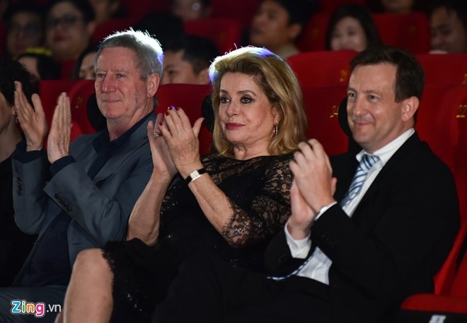 phỏng vấn đạo diễn phim Đông Dương ảnh 1 phong van dao dien phim Dong Duong anh 1