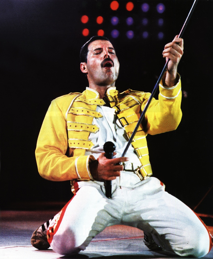 phim về Freddie Mercury ảnh 2 phim ve Freddie Mercury anh 2