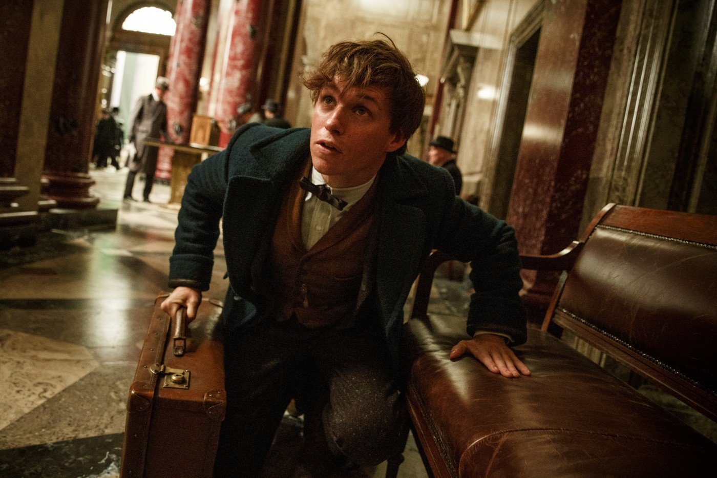 thầy Dumbledore trong Fantastic Beasts ảnh 2 thay Dumbledore trong Fantastic Beasts anh 2