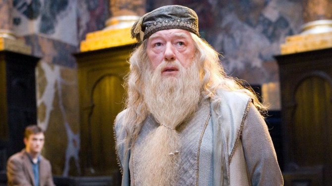 thầy Dumbledore trong Fantastic Beasts ảnh 1 thay Dumbledore trong Fantastic Beasts anh 1