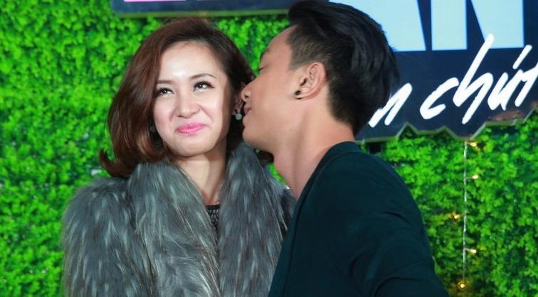 Jun Vu - Dinh Hieu khong dam dien lai canh hon tren san khau hinh anh