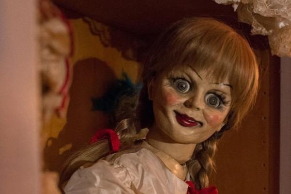 ‘Vua Arthur’, ‘Annabelle 2’ thay doi lich ra mat hinh anh