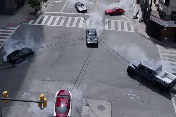 Trailer dau tien bom tan 'Fast & Furious 8' hinh anh