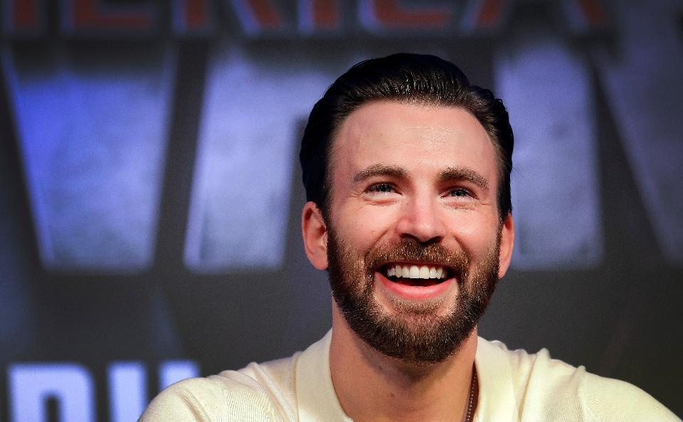 ‘Captain America’ Chris Evans la ngoi sao sinh loi nhat 2016 hinh anh