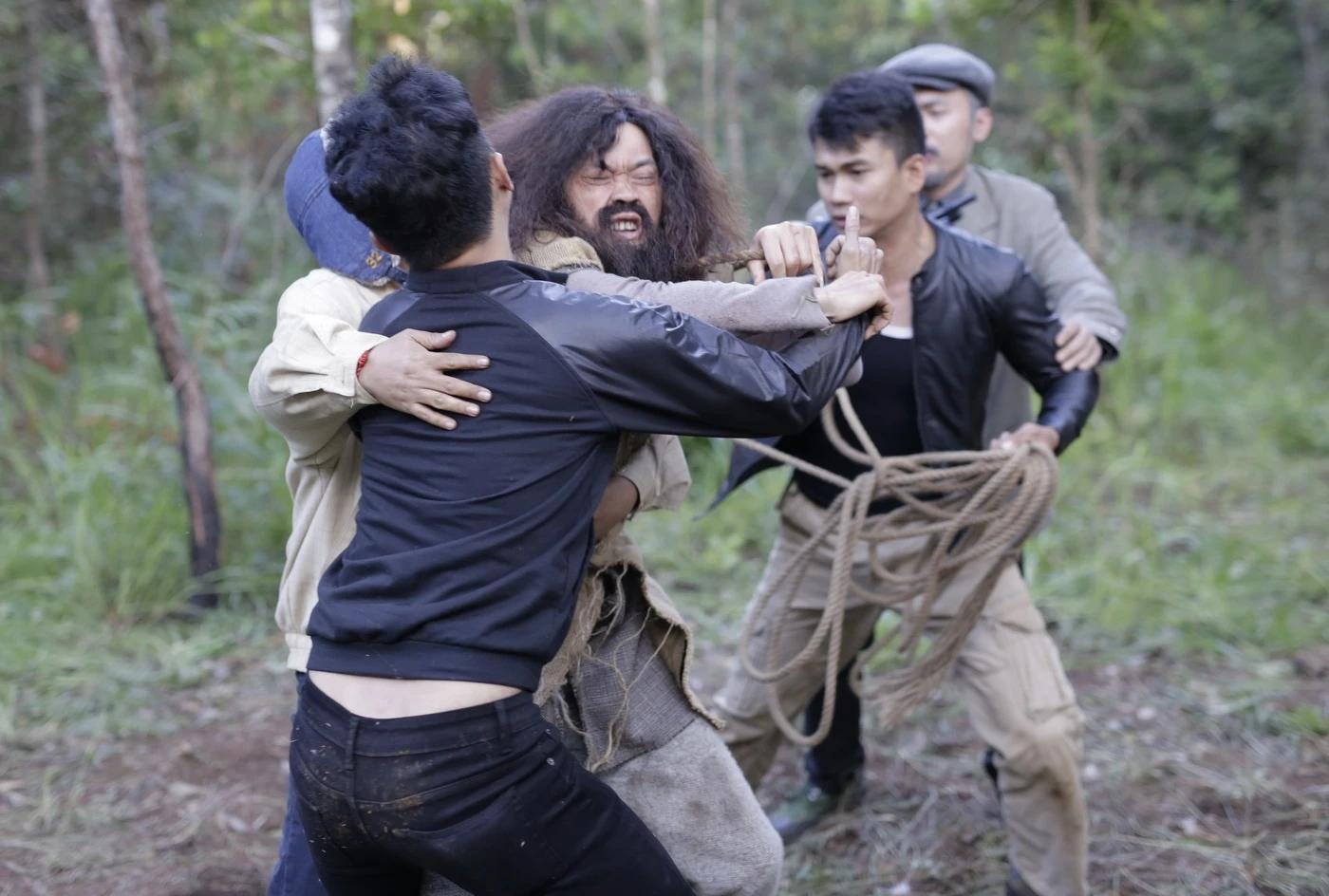 Hoai Linh trong Rung xanh ky la truyen anh 1