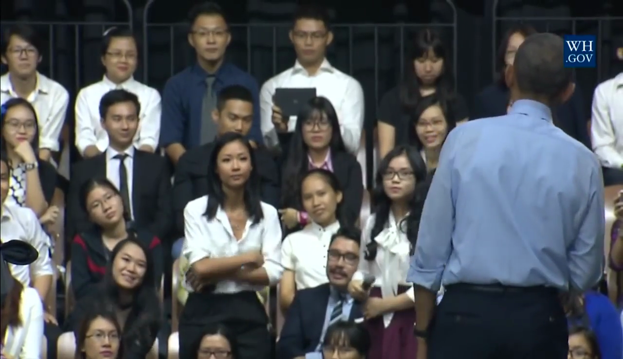 Clip tri an Tong thong My Barack Obama cua Nha Trang hinh anh