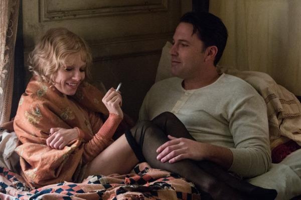 Ben Affleck quay 9 tieng canh nong phim moi roi cat bo hinh anh