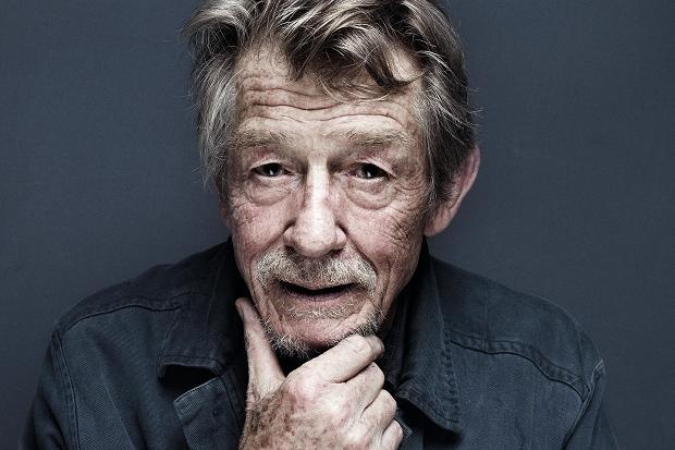 Huyen thoai dien anh nuoc Anh John Hurt qua doi hinh anh