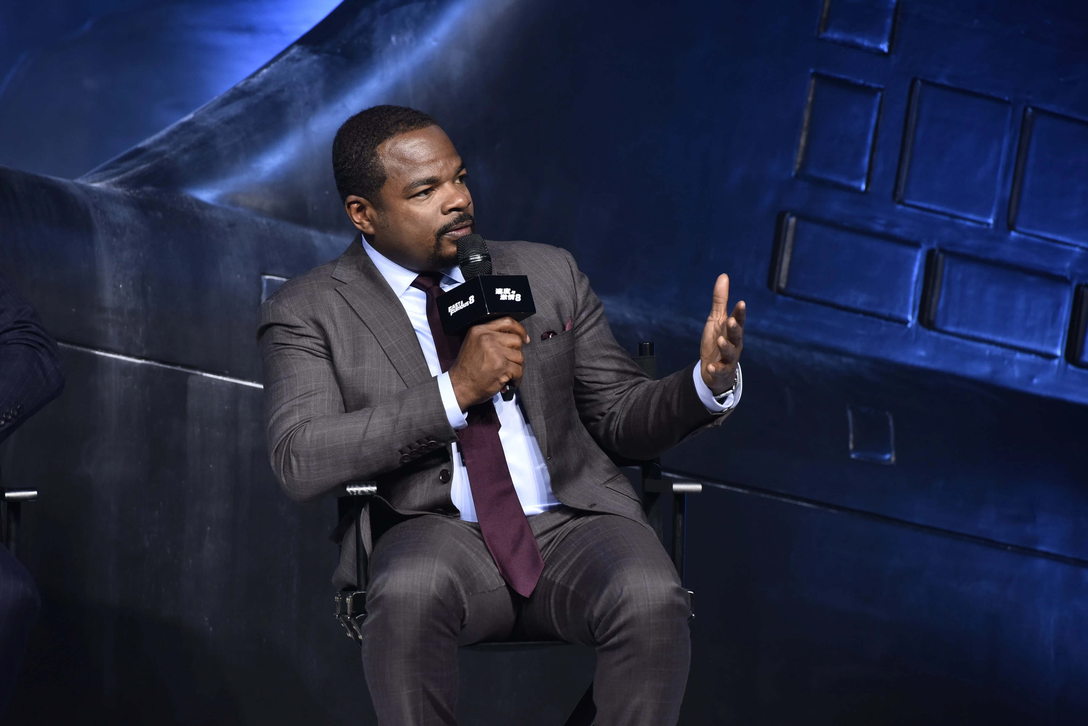 ra mat Fast & Furious 8 anh 8