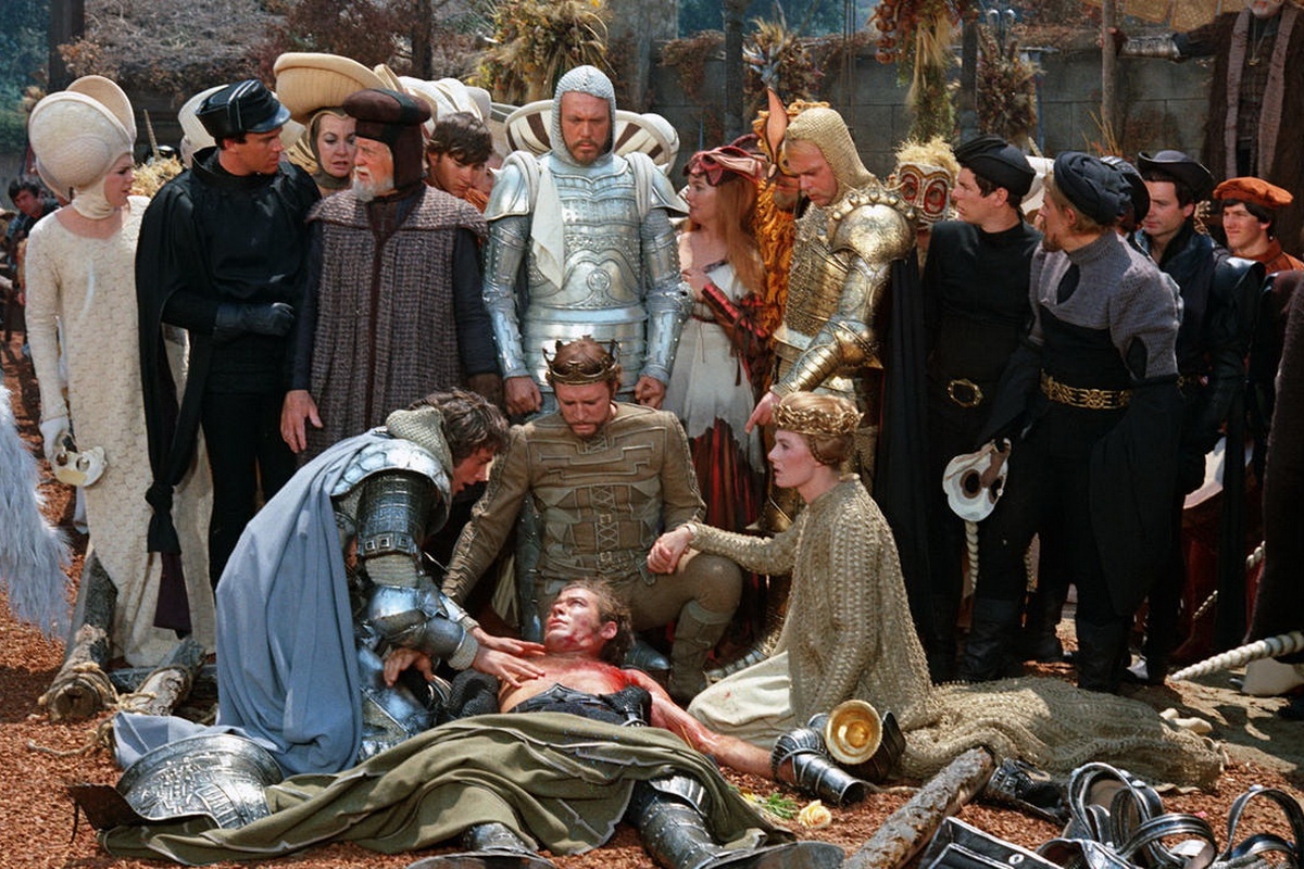 phim ve Vua Arthur anh 3