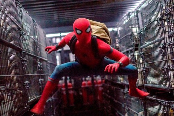 7 tin don thu vi xung quanh bom tan moi ve Nguoi Nhen hinh anh