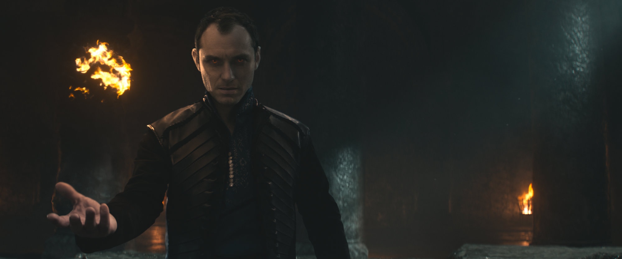 review phim Vua Arthur anh 3